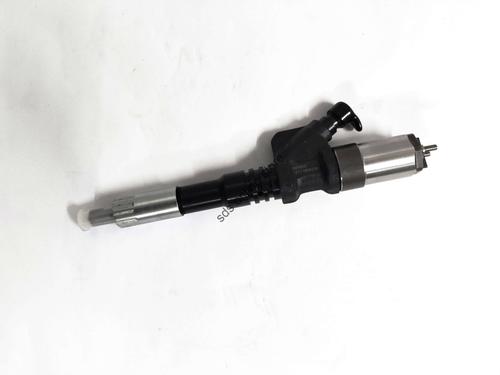 Genuine Reconditioned Denso Diesel Fuel Injector For Komatsu Engines.