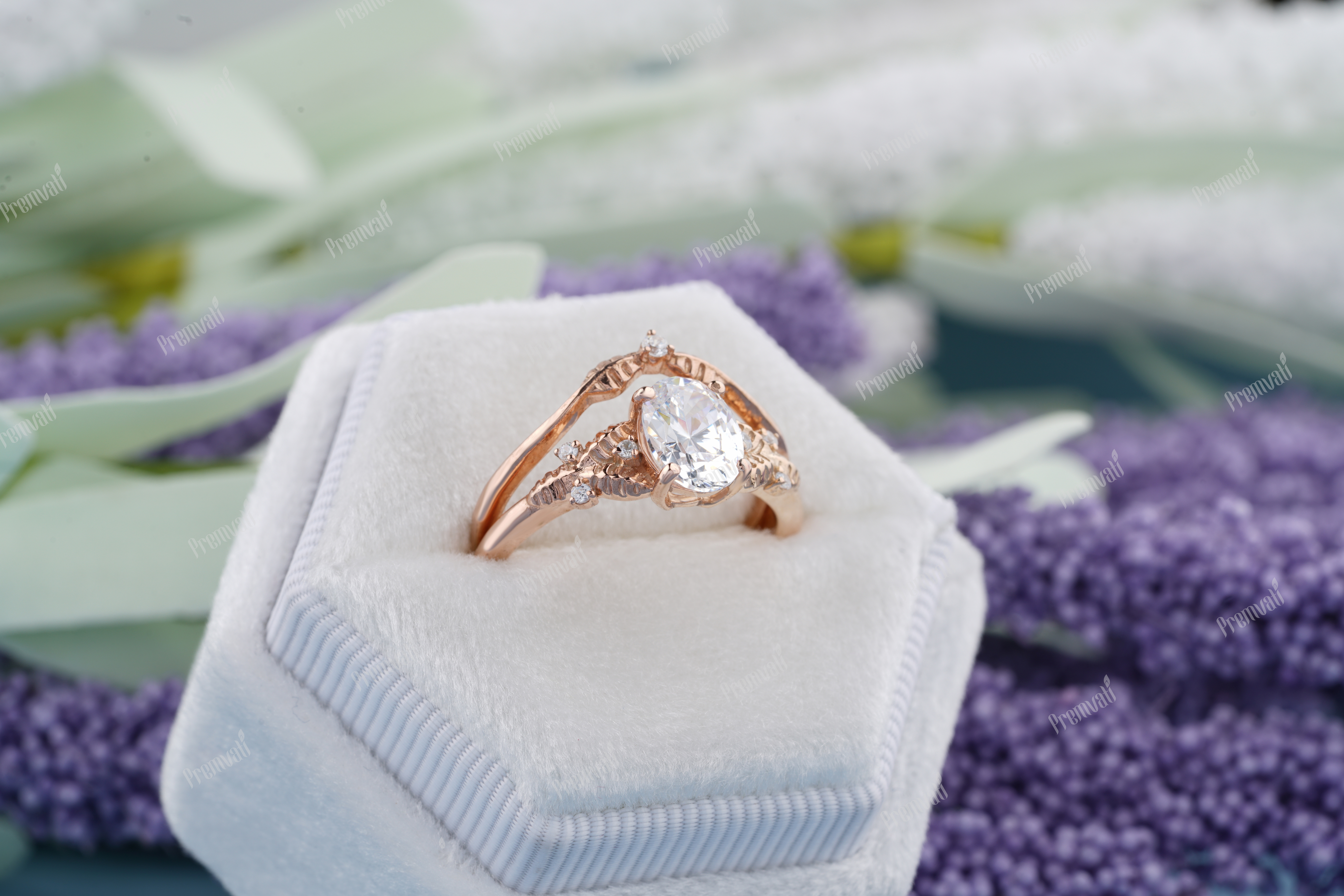 Luxury Moissanite Ring
