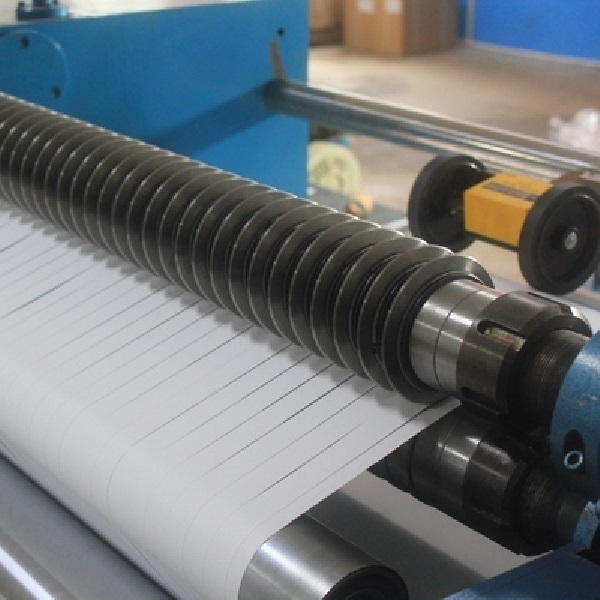 Spunbond Fabric Slitting Machine FY1600C