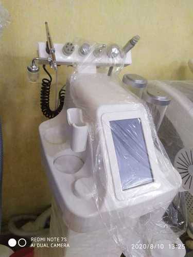 HYDRA FACIAL MACHINE