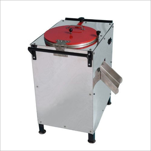 Model No Smg 326 Electric Chilli Grinding Machine Capacity: 100 Liter/Day