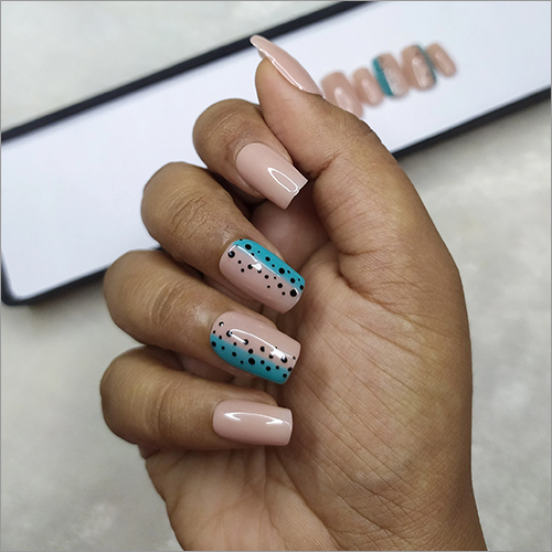 Glossy Nude Minimal Abstract Press On Nails Set