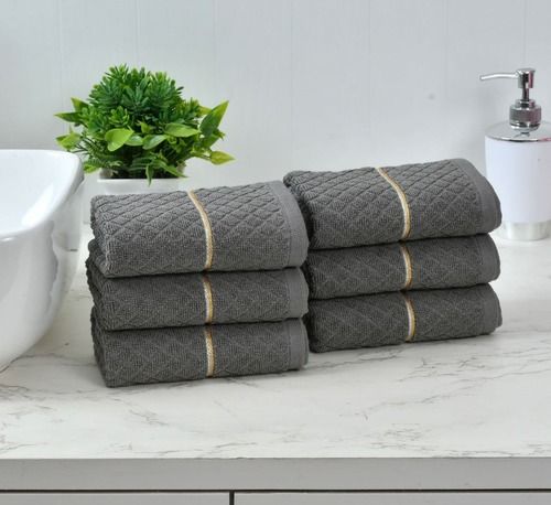 https://cpimg.tistatic.com/07106336/b/4/DIVINE-OVERSEAS-Cotton-Kitchen-Towel.jpg