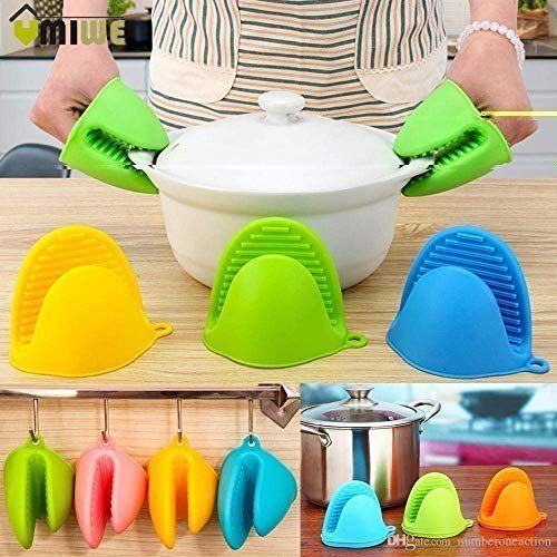 Buy Wholesale China 1 Pair Short Oven Mitts, Heat Resistant Silicone  Kitchen Mini Oven Mitts ,oven Mitts And Potholders & Mini Oven Mitts at USD  2.03