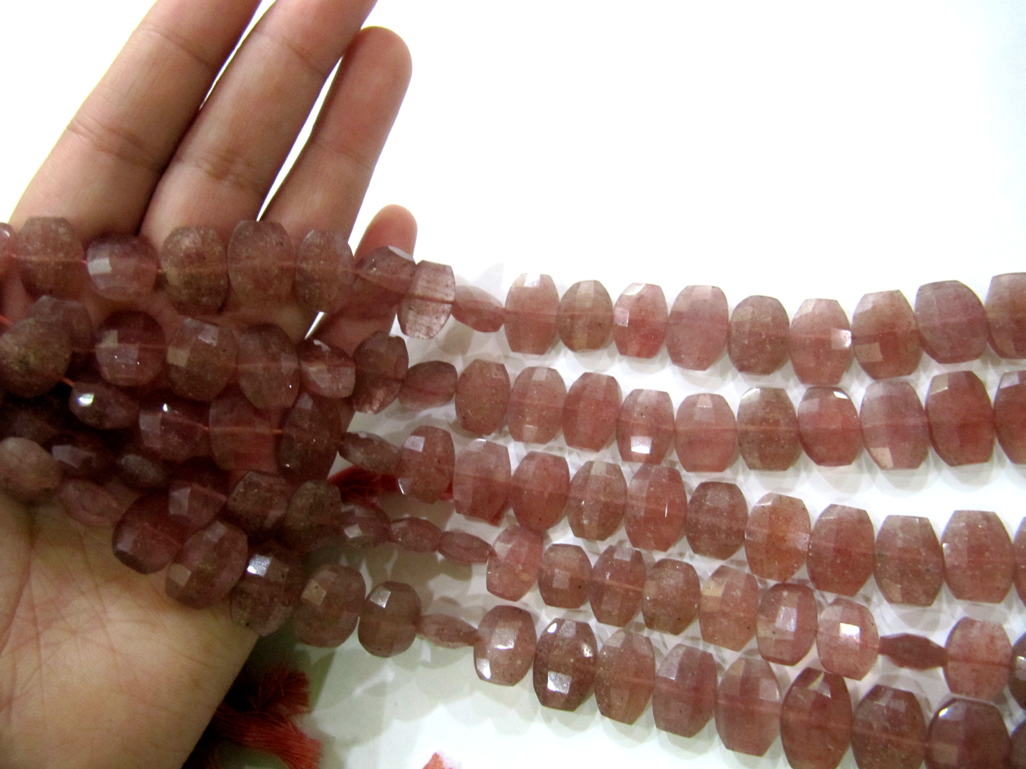 Natural strawberry Quartz Oval shape 10-14 mm Beads