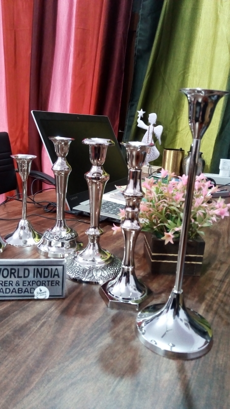 EXCLUSIVE CANDLE HOLDER