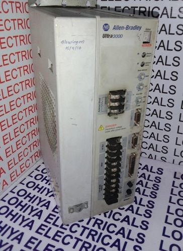 ALLEN BRADLEY SERVO DRIVE 2098-DSD-HY30-SE