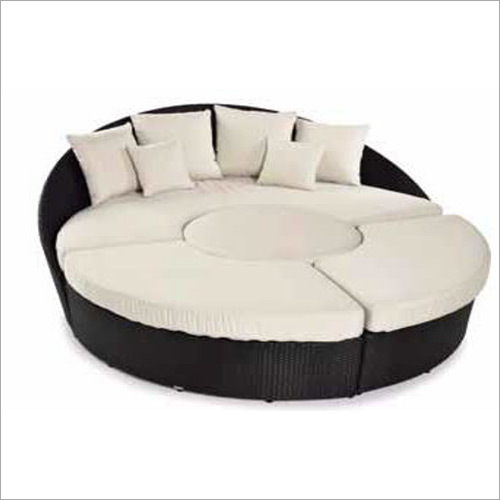 Designer Circular Daybed By LATEST OUTDOOR FURNITURE