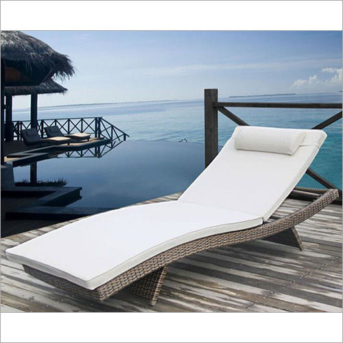 Wicker Poolside Lounger