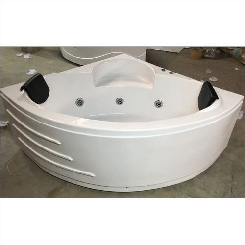 White Whirlpool Bathtubs