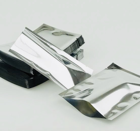Silver Pouches / Hotel Silver Pouches