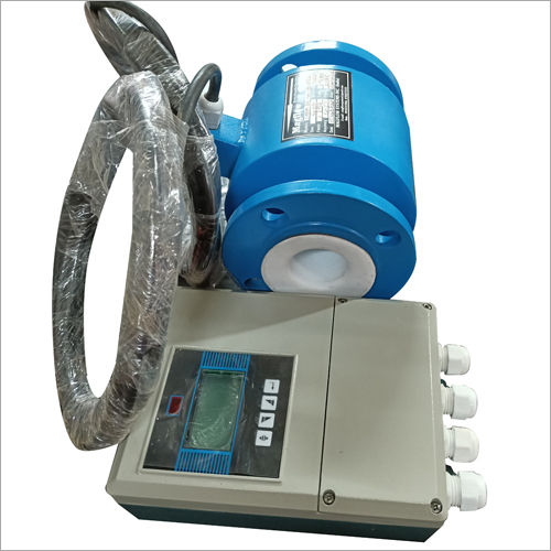 Industrial Split Type Electromagnetic Flow Meter - Accuracy: +0.5% Â°C