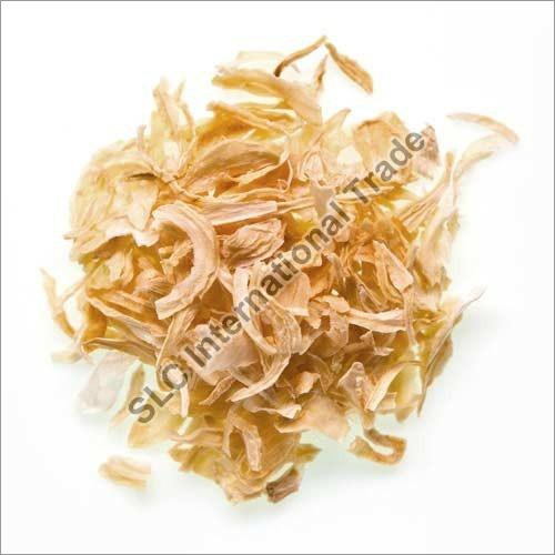 Dehydrated Yellow Onion Flakes By SLC INTERNATIONAL TRADE
