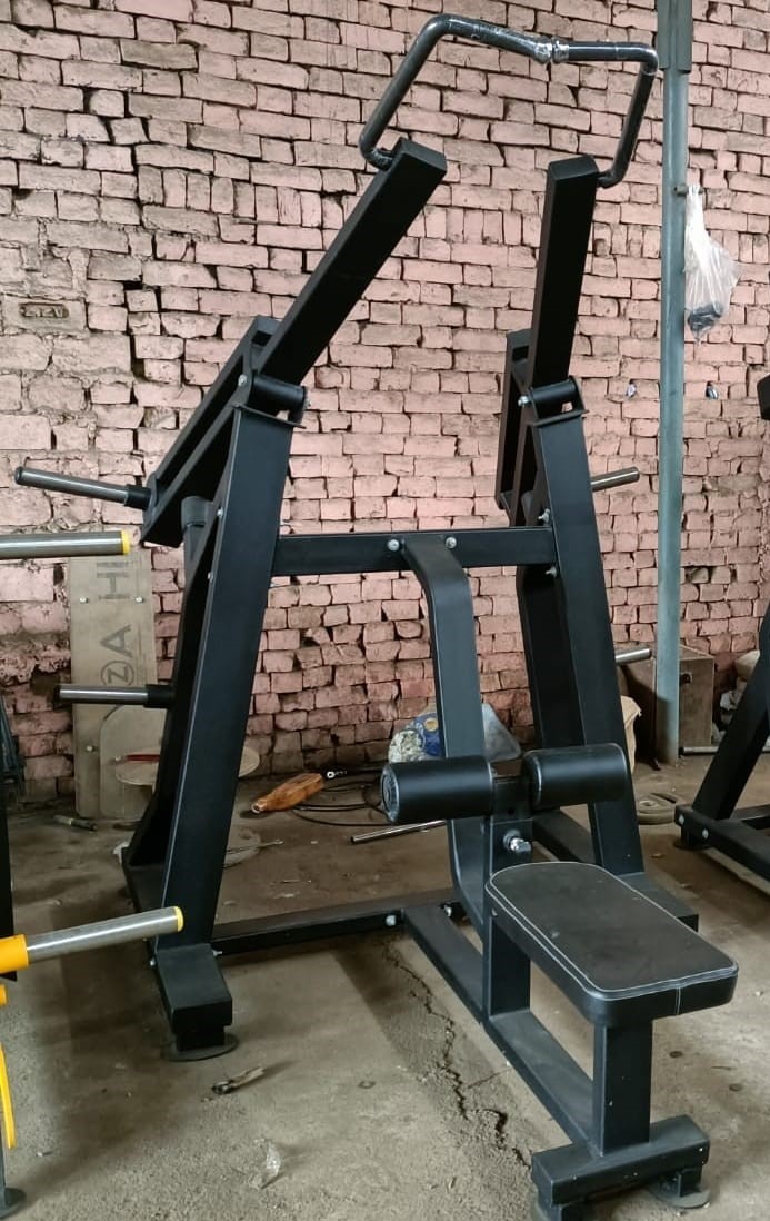 Chest Press And Lat Pulldown Hammer