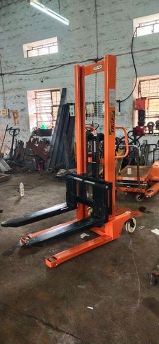 Hosur 2ton stacker