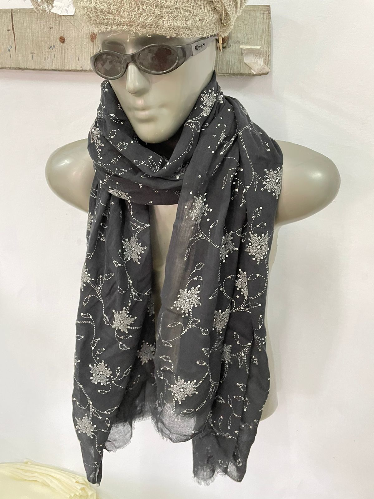 Cotton dyed rubber printed stole for women