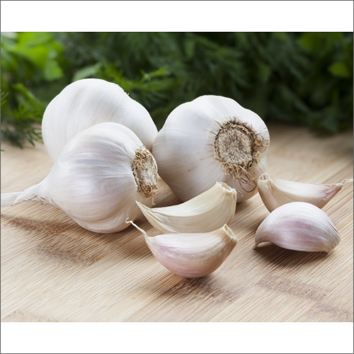 White Garlic By GANANATHAN TRADERS
