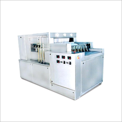 Silver Automatic Linear Rotary Bottle Washing Machine