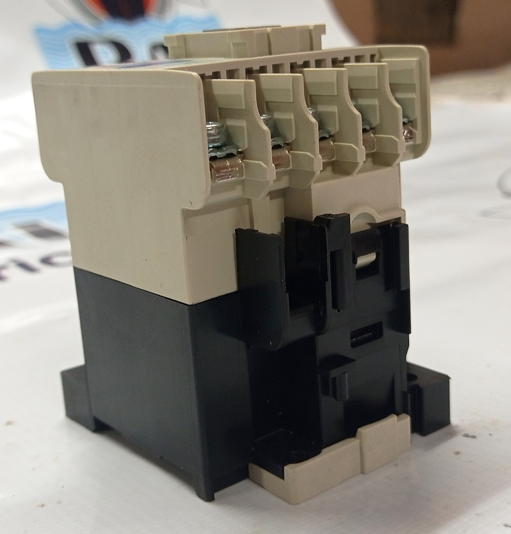 Mitsubishi S-N12 contactor