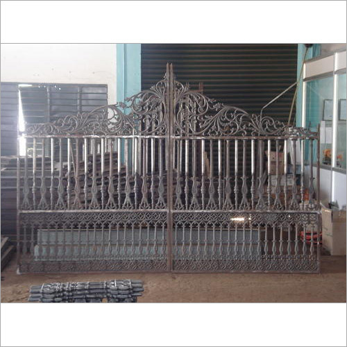 Cast Iron Main Gates Size: 10