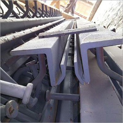 Strip seal Expansion Joint