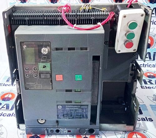 GE 800A AIR CIRCUIT BREAKER