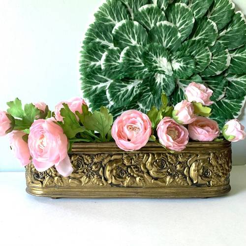 BRASS HAMMERED FLOWER ENGRAVED PLANTER