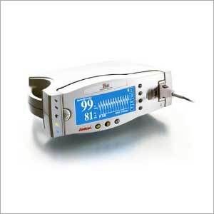 Medical Pulse Oximeter - High Precision Sensors | Real-Time Oxygen Level Monitoring, Compact Design, User-Friendly Display