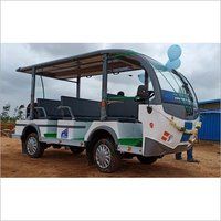 8 Seater White Sightseeing Bus