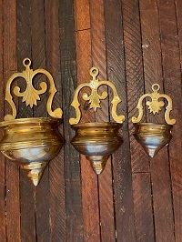 WOODEN DECORATIVE FLOWER POTS