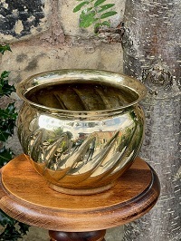 HANDFINISHED ROSE GOLD PLANTER