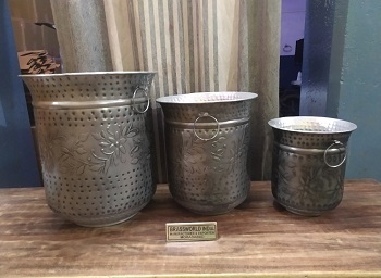 ANTIQUE HAMMERED FLOWER ENGRAVED ALUMINIUM PLANTER