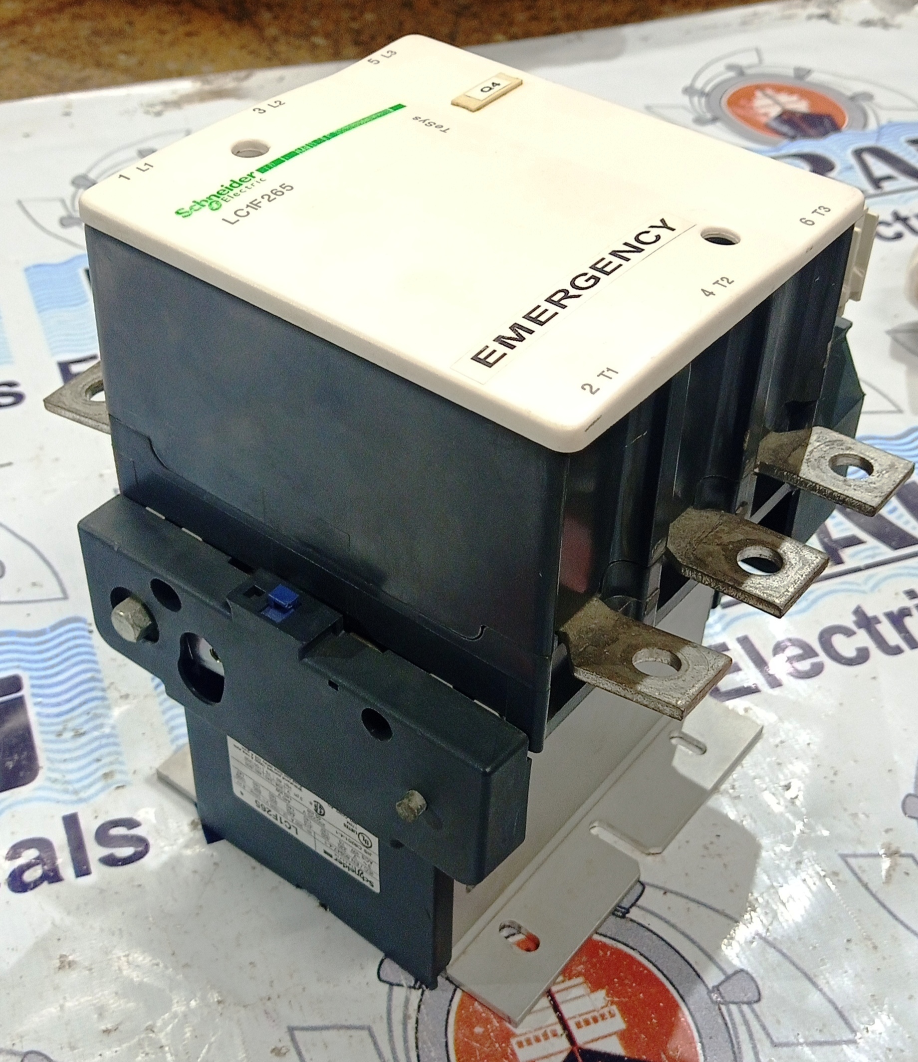 SCHNEIDER LC1F265 CONTACTOR