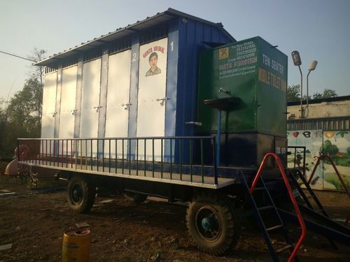 Outdoor Playground Frp 10-Seater Toilet