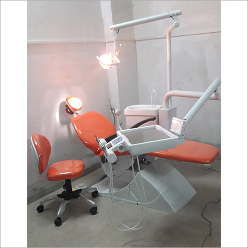 Dental Chair With Movable PU Armrest