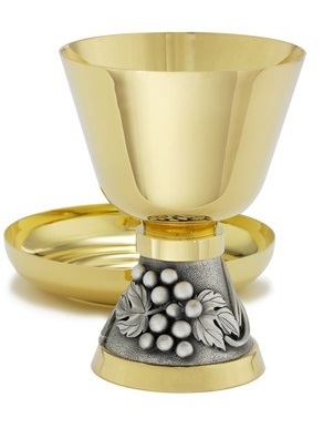 BRASS GRAPES ENGRAVED HIGH QUALITY CHALICE WITH PATEN CHURCH SUPPLIES