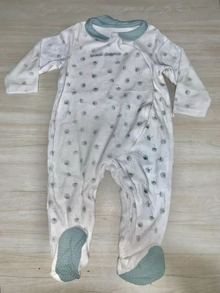 Knitting Baby Suit - Age Group: Kids