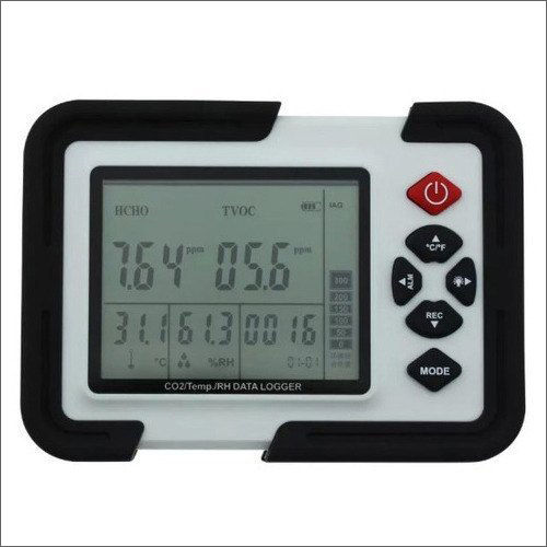 Temperature Data Logger Accuracy: High  %