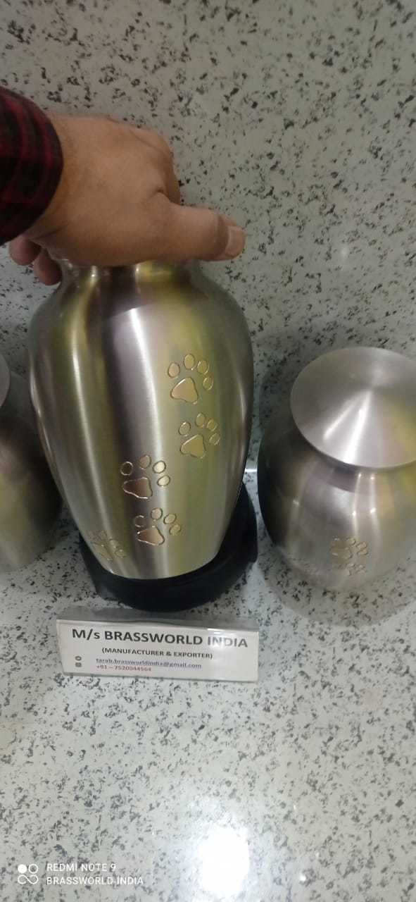 BRASS GOLDEN PET PAW ENGRAVED SILVER CREMATION URN FUNERAL SUPPLIES