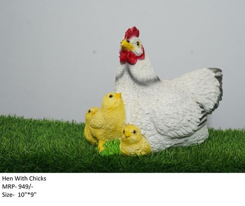 White And Yellow Hen With Chicks Statue