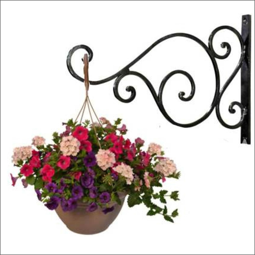 27x2x21cm Single Arm Wall Mounted Iron Hanger - Iron Material, 27x2x21cm Dimensions | Color Coated Finish, Ideal for Garden Park Use