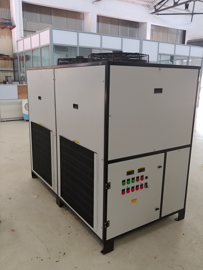 Oil Cooled Chiller - Place Of Origin: India