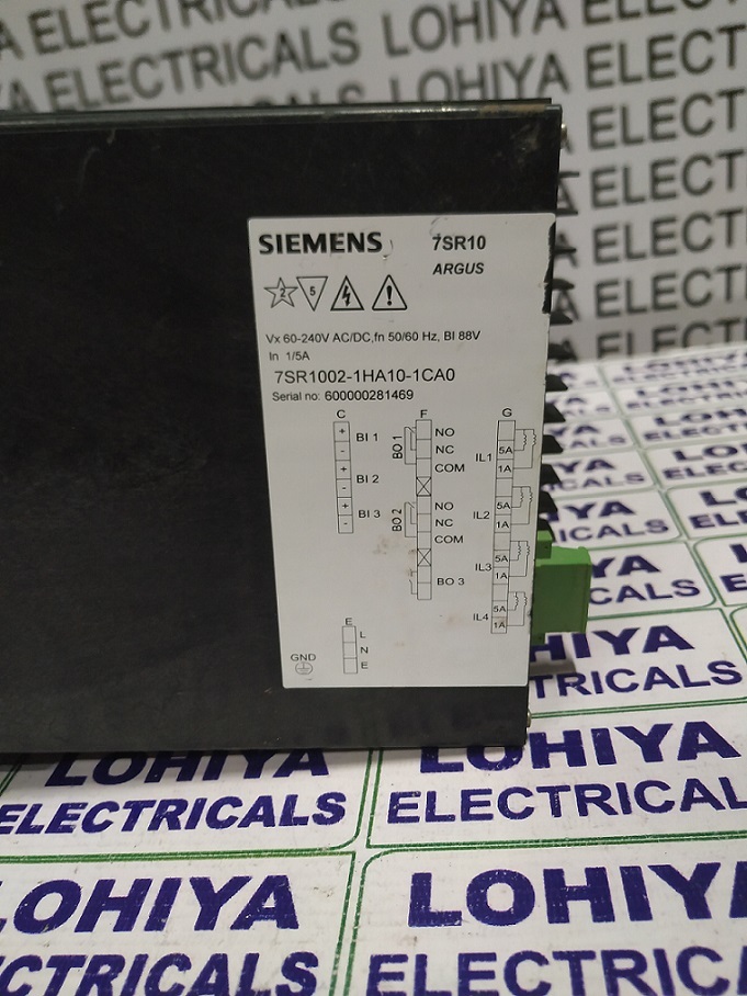 SIEMENS 7SR1002-1HA10-1CA0 RELAY