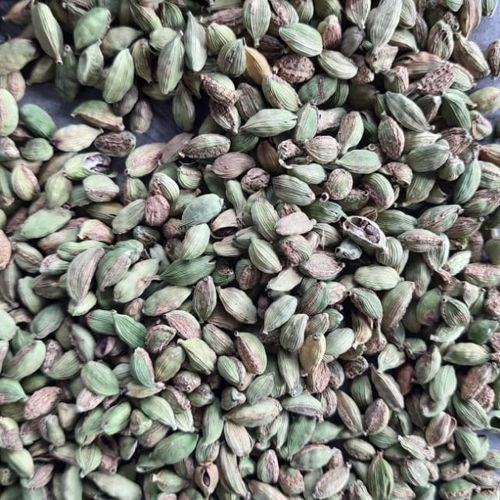 Green Cardamom 7 mm Split