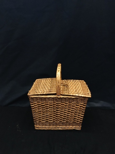 PICNIC BASKET SQUARE LEVEL DOOR