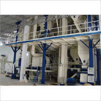 1TPH Capacity Semi Automatic Cattle Mesh Feed Plant