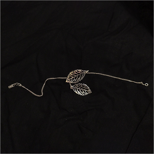 Fancy Jali Leaf Chain Bracelet