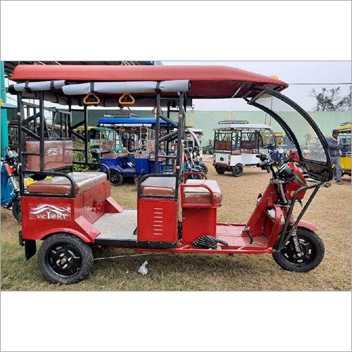 Deluxe Battery Operated E Rickshaw