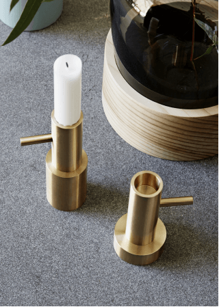 BRASS BRIGHT CANDLE HOLDER