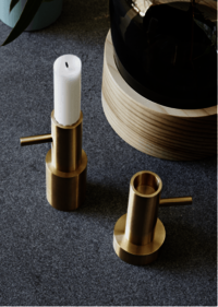 BRASS BRIGHT CANDLE HOLDER